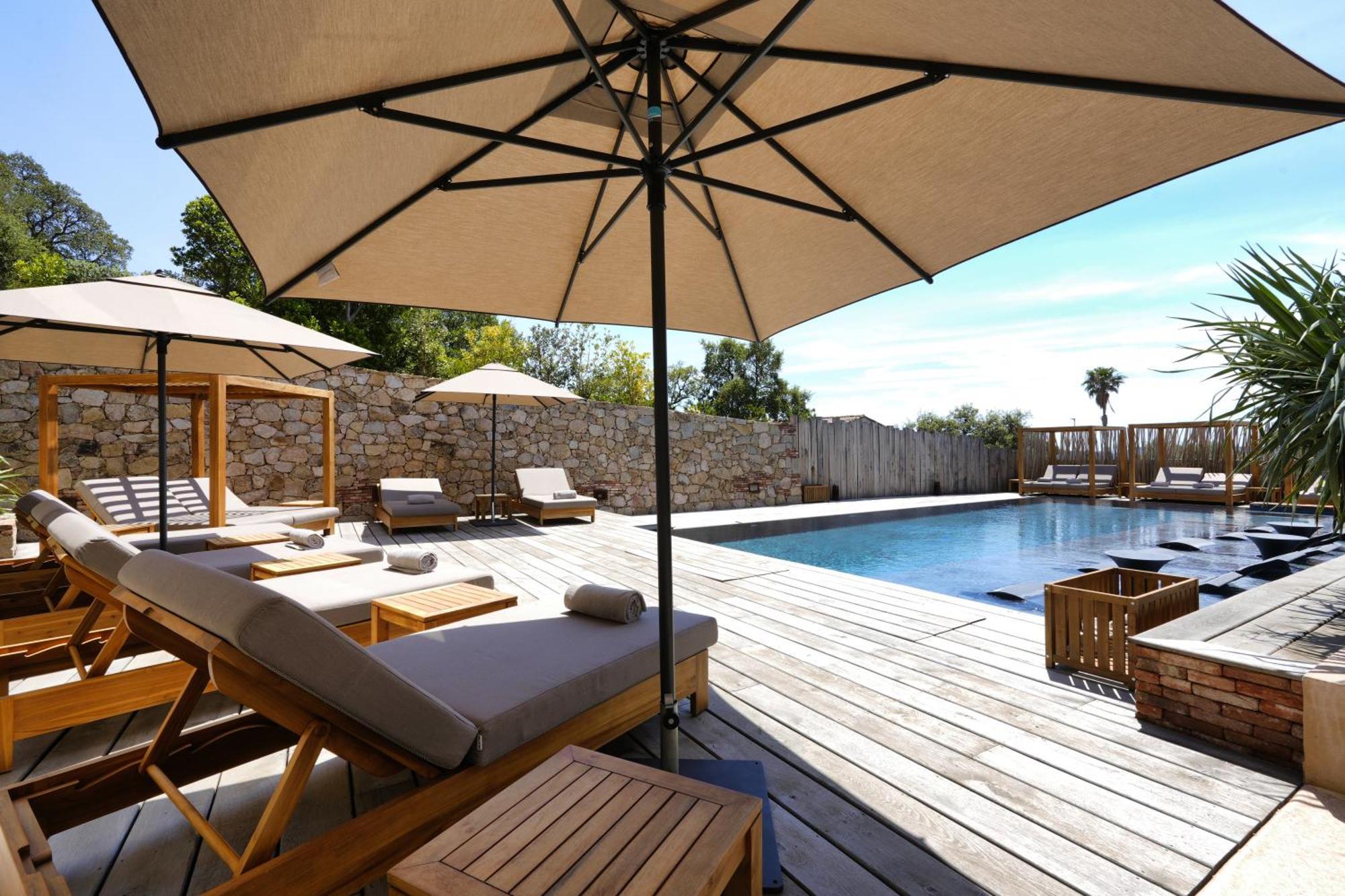 Les Regalia Hotel & Spa 圣塔露西港口 外观 照片