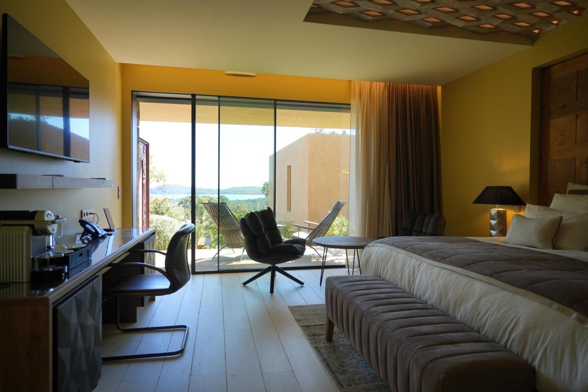 Les Regalia Hotel & Spa 圣塔露西港口 外观 照片